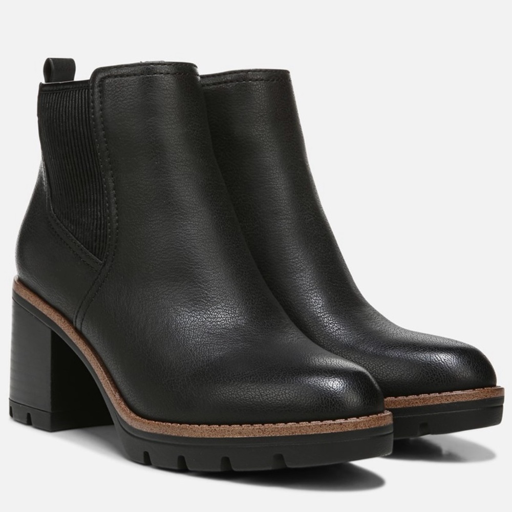 NATURALIZER WATERPROOF LEATHER BOOTS